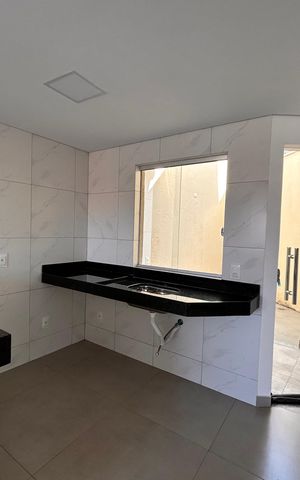 Casa à venda com 73m², 2 quartos e 1 vaga