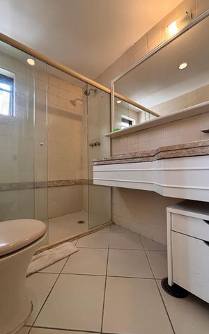 Apartamento para alugar com 57m², 1 quarto e 1 vaga Apartamento para alugar com 57m², 1 quarto e 1 vagaBanheiro da Suíte