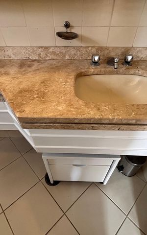 Apartamento para alugar com 57m², 1 quarto e 1 vaga Apartamento para alugar com 57m², 1 quarto e 1 vagaBanheiro da Suíte