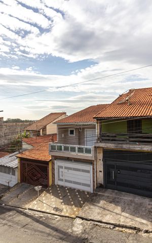 Casa à venda com 177m², 3 quartos e 2 vagasVaranda - vista