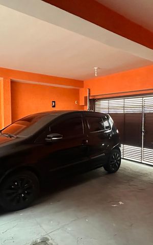 Casa à venda com 268m², 4 quartos e 4 vagas