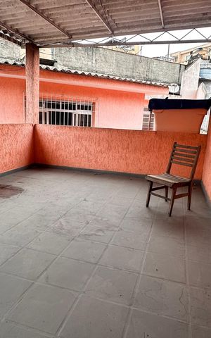 Casa à venda com 268m², 4 quartos e 4 vagas