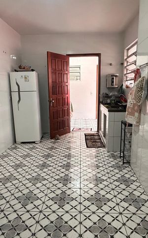Casa à venda com 268m², 4 quartos e 4 vagas