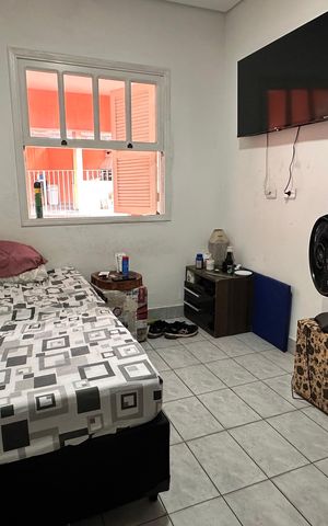 Casa à venda com 268m², 4 quartos e 4 vagas
