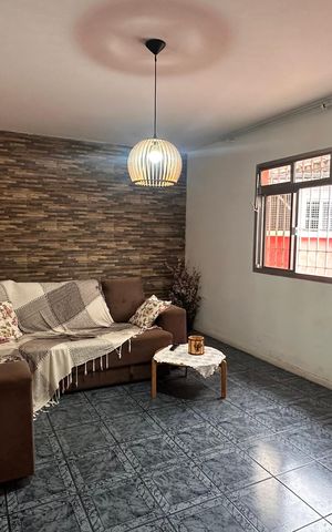 Casa à venda com 268m², 4 quartos e 4 vagas