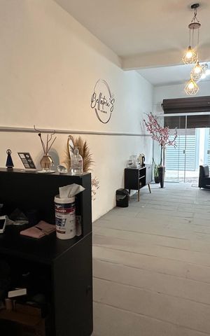 Casa à venda com 268m², 4 quartos e 4 vagas