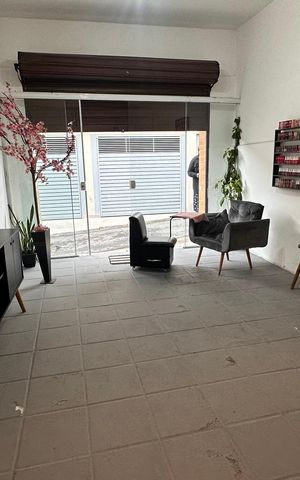 Casa à venda com 268m², 4 quartos e 4 vagas