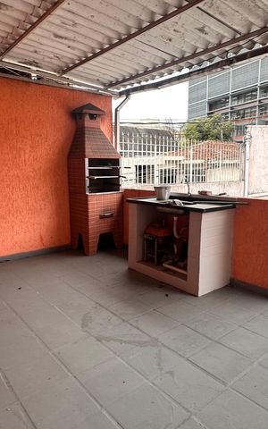 Casa à venda com 268m², 4 quartos e 4 vagas