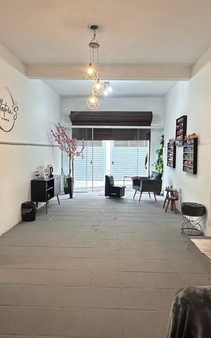 Casa à venda com 268m², 4 quartos e 4 vagas