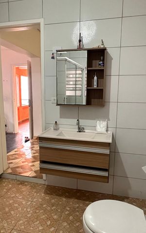 Casa à venda com 268m², 4 quartos e 4 vagas