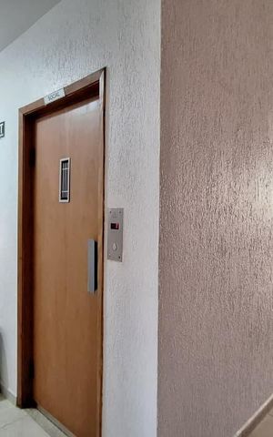 Apartamento à venda com 67m², 2 quartos e sem vaga Apartamento à venda com 67m², 2 quartos e sem vagaElevador