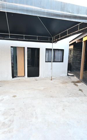Casa à venda com 366m², 2 quartos e 3 vagas