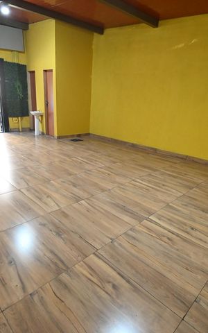 Casa à venda com 366m², 2 quartos e 3 vagas