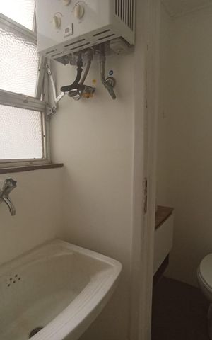 Apartamento à venda com 115m², 3 quartos e 1 vagaÁrea de serviço