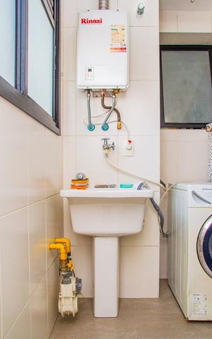 Apartamento à venda com 82m², 3 quartos e 2 vagas Apartamento à venda com 82m², 3 quartos e 2 vagasÁrea de Serviço