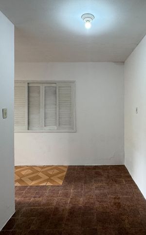 Casa à venda com 136m², 2 quartos e 2 vagas Casa à venda com 136m², 2 quartos e 2 vagasQuarto de Serviço