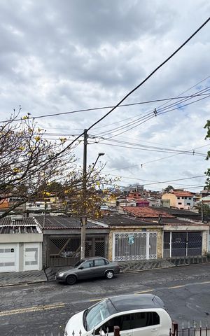 Casa à venda com 136m², 2 quartos e 2 vagas Casa à venda com 136m², 2 quartos e 2 vagasVista - Sala