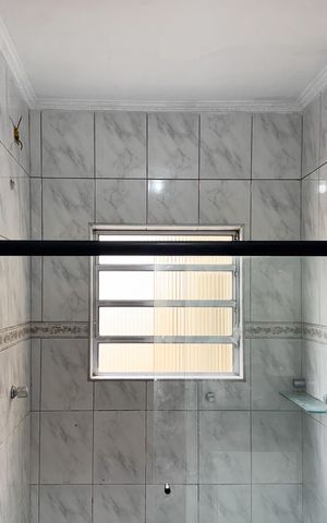 Casa à venda com 136m², 2 quartos e 2 vagas Casa à venda com 136m², 2 quartos e 2 vagasBanheiro Social