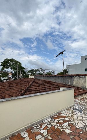 Casa à venda com 136m², 2 quartos e 2 vagas Casa à venda com 136m², 2 quartos e 2 vagasVaranda