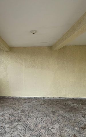 Casa à venda com 136m², 2 quartos e 2 vagas Casa à venda com 136m², 2 quartos e 2 vagasGaragem