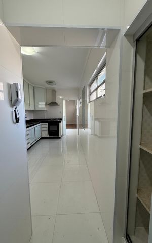 Apartamento para alugar com 209m², 2 quartos e 1 vaga
