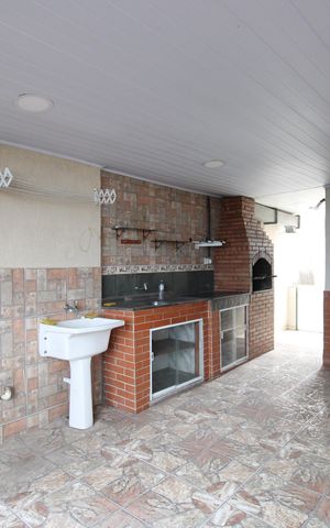 Casa de condomínio para alugar com 110m², 2 quartos e 1 vagaSegundo andar - Churrasqueira