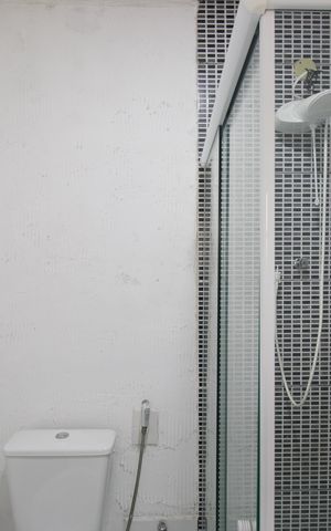 Casa de condomínio para alugar com 110m², 2 quartos e 1 vagaBanheiro da suíte