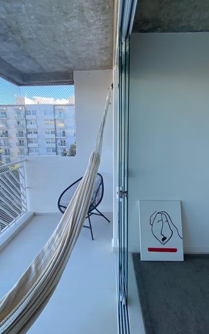 Apartamento para alugar com 98m², 3 quartos e 1 vaga Apartamento para alugar com 98m², 3 quartos e 1 vagaVaranda