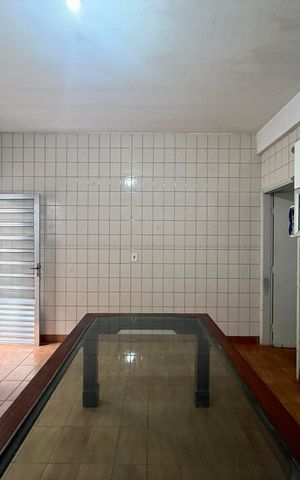 Casa à venda com 150m², 2 quartos e 3 vagas Casa à venda com 150m², 2 quartos e 3 vagasCozinha 2
