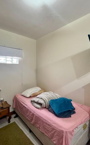 Casa à venda com 150m², 2 quartos e 3 vagas Casa à venda com 150m², 2 quartos e 3 vagasQuarto 2