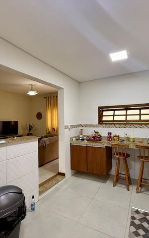 Casa à venda com 150m², 2 quartos e 3 vagas Casa à venda com 150m², 2 quartos e 3 vagasCozinha