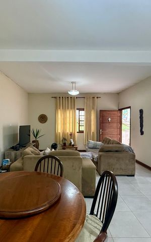 Casa à venda com 150m², 2 quartos e 3 vagas Casa à venda com 150m², 2 quartos e 3 vagasSala