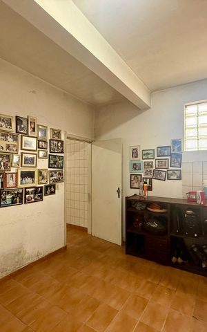 Casa à venda com 150m², 2 quartos e 3 vagas Casa à venda com 150m², 2 quartos e 3 vagasÁrea de Serviço