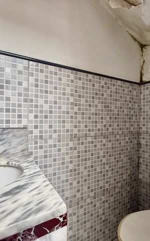 Casa à venda com 150m², 2 quartos e 3 vagas Casa à venda com 150m², 2 quartos e 3 vagasBanheiro de Serviço