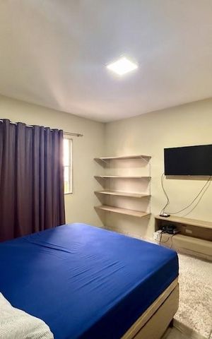 Casa à venda com 150m², 2 quartos e 3 vagas Casa à venda com 150m², 2 quartos e 3 vagasSuíte