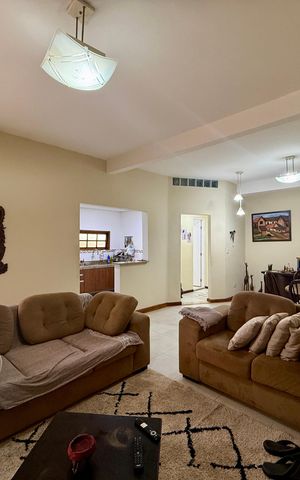 Casa à venda com 150m², 2 quartos e 3 vagas Casa à venda com 150m², 2 quartos e 3 vagasSala