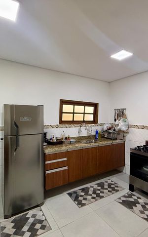Casa à venda com 150m², 2 quartos e 3 vagas Casa à venda com 150m², 2 quartos e 3 vagasCozinha