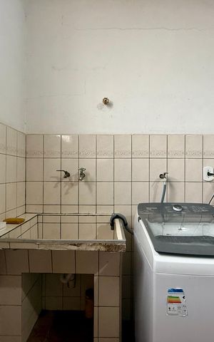 Casa à venda com 150m², 2 quartos e 3 vagas Casa à venda com 150m², 2 quartos e 3 vagasÁrea de Serviço