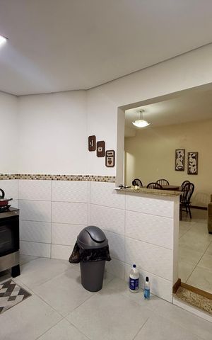 Casa à venda com 150m², 2 quartos e 3 vagas Casa à venda com 150m², 2 quartos e 3 vagasCozinha