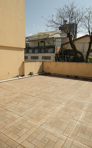 Casa à venda com 306m², 4 quartos e 2 vagasQuintal
