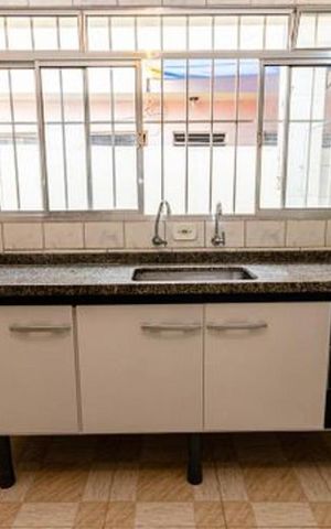 Casa à venda com 220m², 4 quartos e 3 vagas Casa à venda com 220m², 4 quartos e 3 vagasCozinha - casa 2