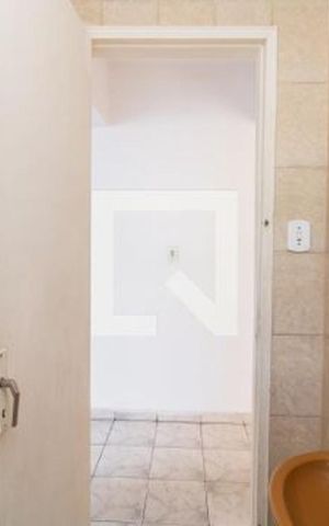 Casa à venda com 220m², 4 quartos e 3 vagas Casa à venda com 220m², 4 quartos e 3 vagasBanheiro - Casa 1