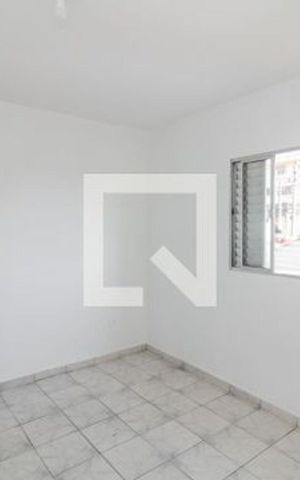 Casa à venda com 220m², 4 quartos e 3 vagas Casa à venda com 220m², 4 quartos e 3 vagasQuarto - Casa 1