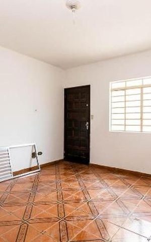 Casa à venda com 220m², 4 quartos e 3 vagas Casa à venda com 220m², 4 quartos e 3 vagasSala - casa 2