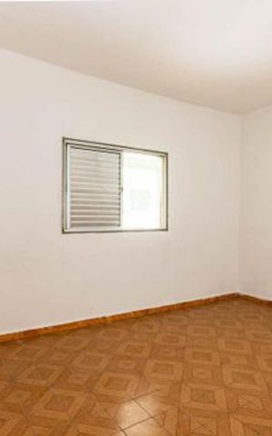 Casa à venda com 220m², 4 quartos e 3 vagas Casa à venda com 220m², 4 quartos e 3 vagasQuarto - casa 2