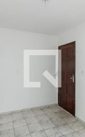 Casa à venda com 220m², 4 quartos e 3 vagas Casa à venda com 220m², 4 quartos e 3 vagasSala- Casa 1