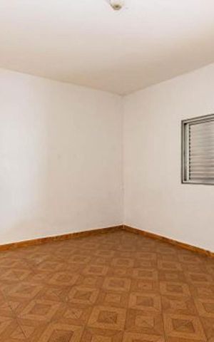 Casa à venda com 220m², 4 quartos e 3 vagas Casa à venda com 220m², 4 quartos e 3 vagasQuarto - casa 2