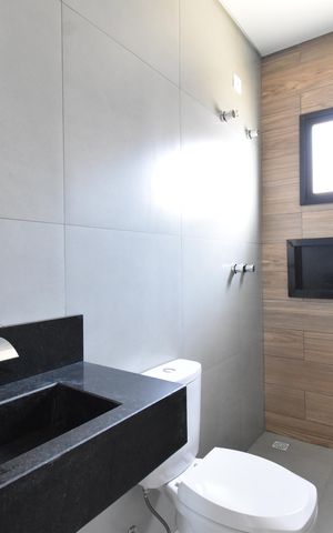 Casa de condomínio à venda com 109m², 3 quartos e 2 vagasBanheiro da Suíte
