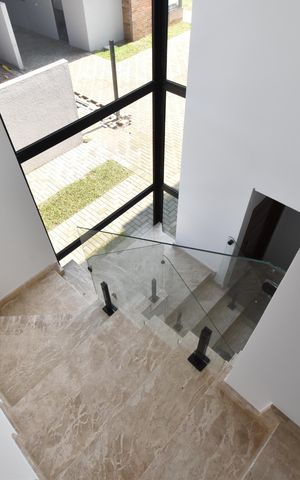 Casa de condomínio à venda com 109m², 3 quartos e 2 vagasCorredor/Escadas