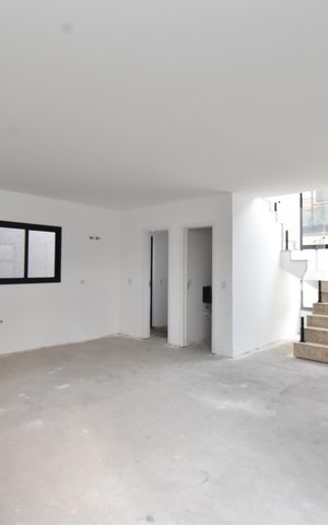 Casa de condomínio à venda com 109m², 3 quartos e 2 vagasSala/Cozinha